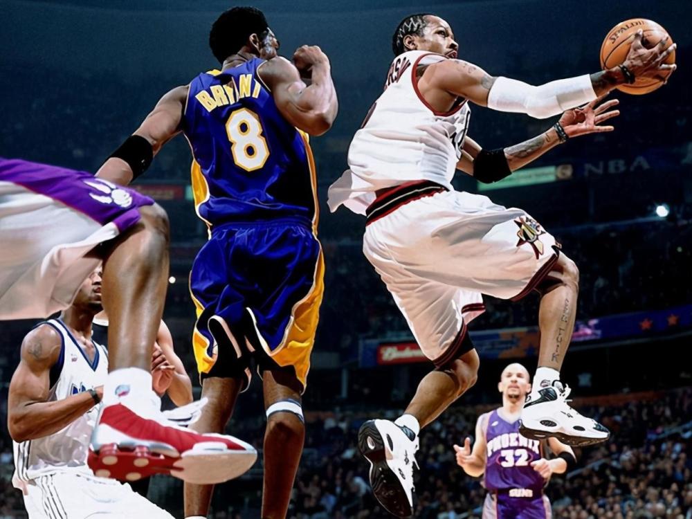 萨里：建议把VAR设备放的离替补席远一点，裁判需要冷静判断（萨里：应将VAR设备远离替补席，便于裁判冷静判罚）