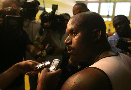 足球巴萨传奇出山担任俱乐部高层（巴萨名宿回归出任俱乐部高层）