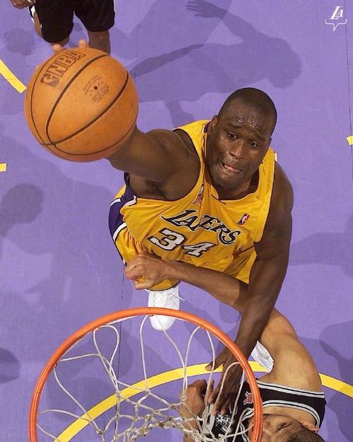 丹麦队防守稳固（丹麦队防线稳如磐石）