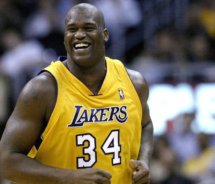 每周老哥热评：德国队两翼萨内齐飞；斯珀特森成惨案开瓶器（老哥周评：德国双翼齐飞萨内高光，斯珀特森成惨案开瓶器）