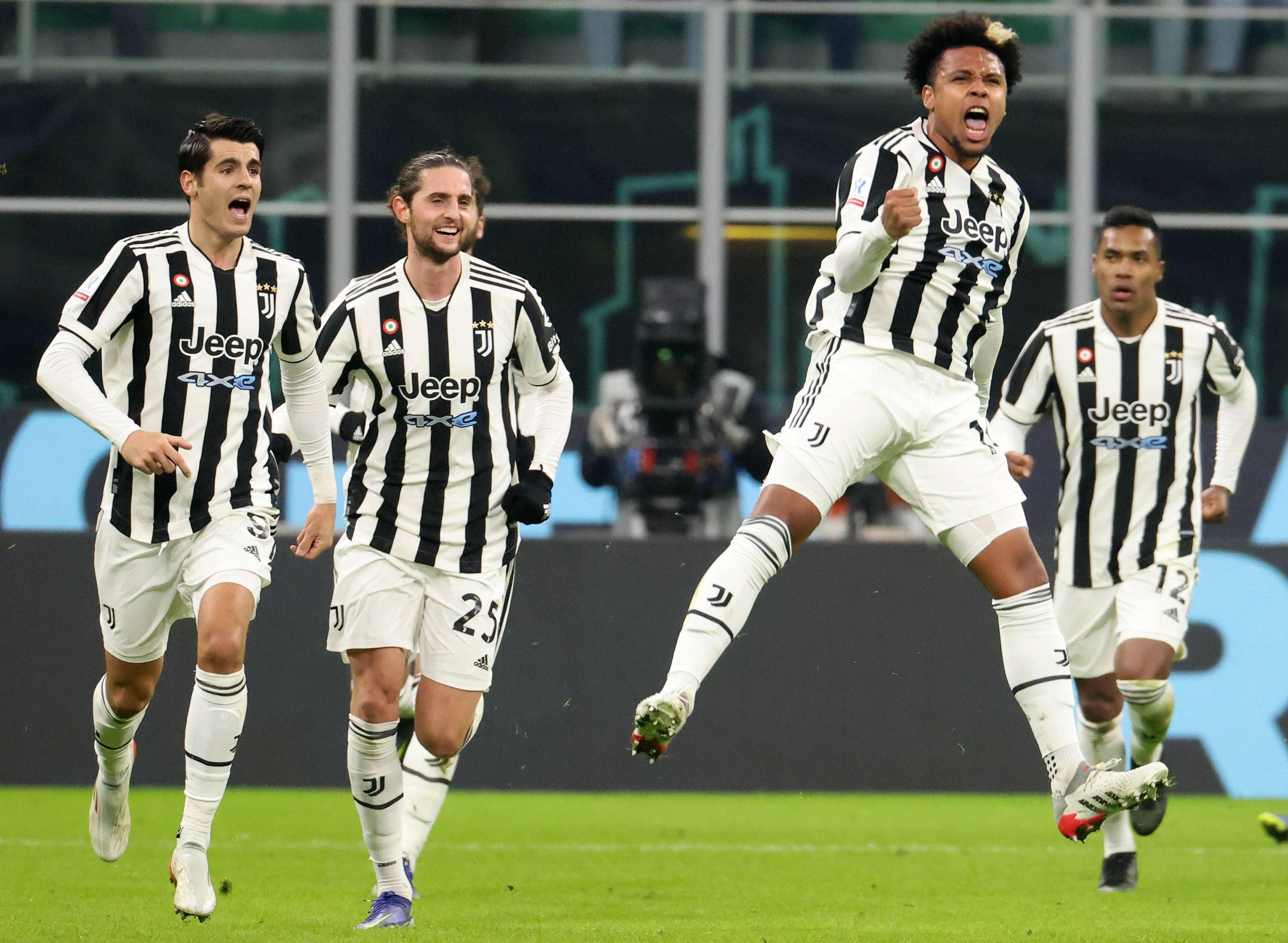 TA：皇马寻求引进后卫和中场；他们愿听取对罗德里戈的报价（TA：皇马寻觅后卫和中场补强，愿听取罗德里戈报价）