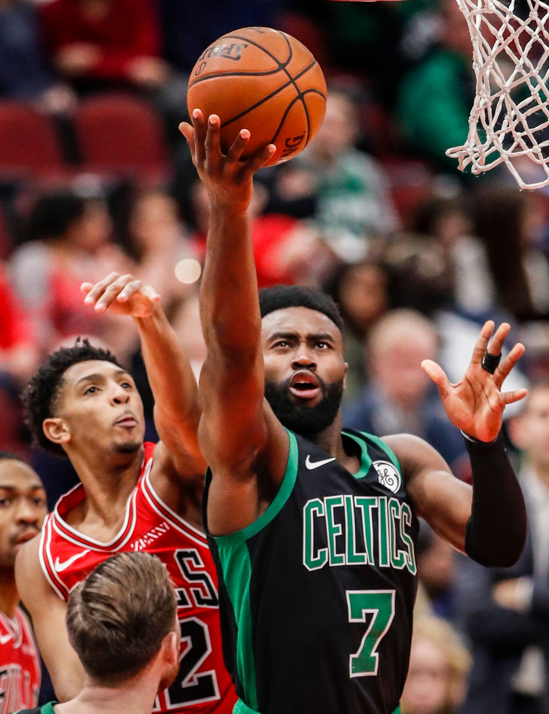 世体：伊纳西奥完成续约后，巴萨的引进希望变得渺茫（世体：伊纳西奥续约落定，巴萨引进前景黯淡）