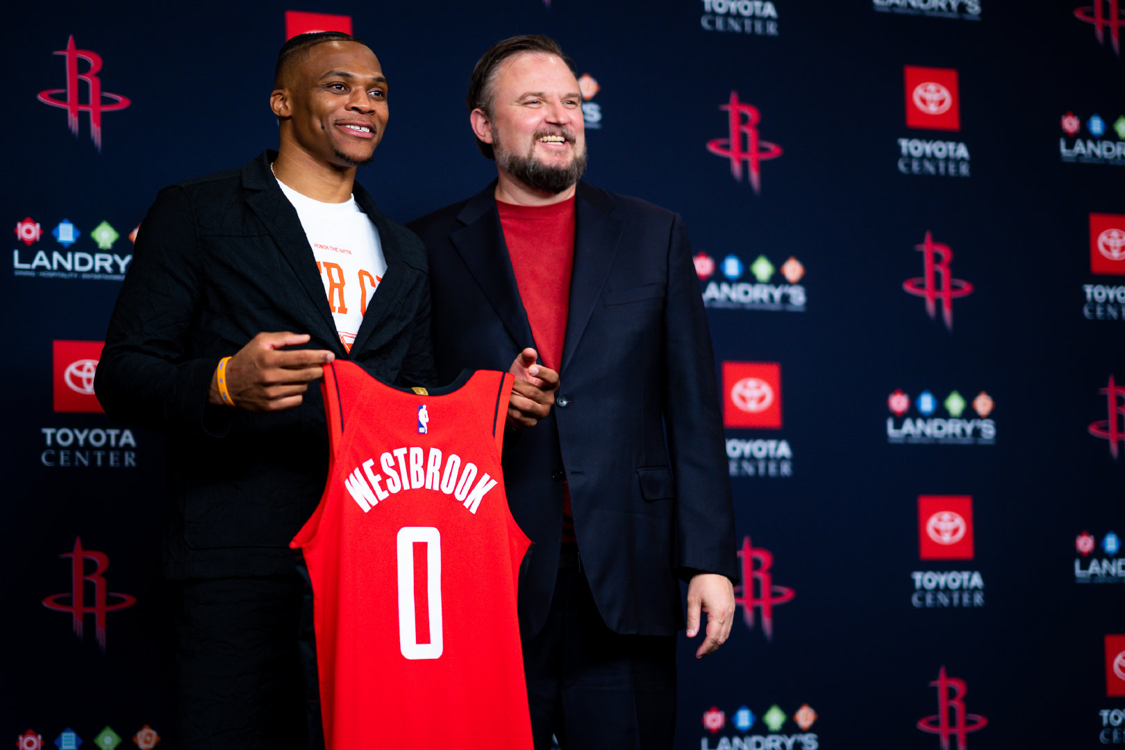 湖人6年来首次失误20+次&三分命中率不足20%还赢球（湖人时隔6年首次单场失误超20次、三分命中率不足20%，仍赢下比赛）