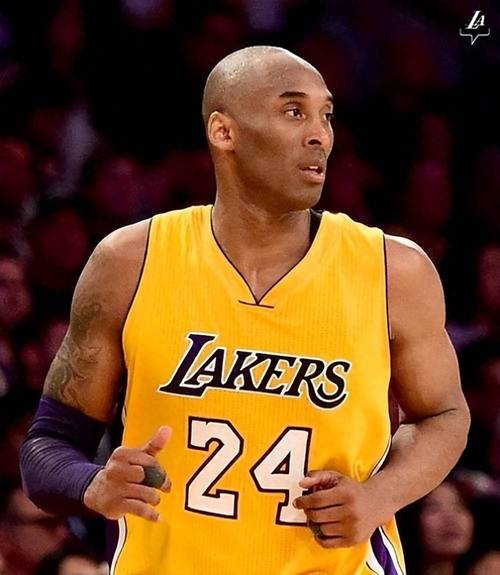 曼城斯特林关键进球锁定三分（斯特林致胜一击助曼城全取三分）