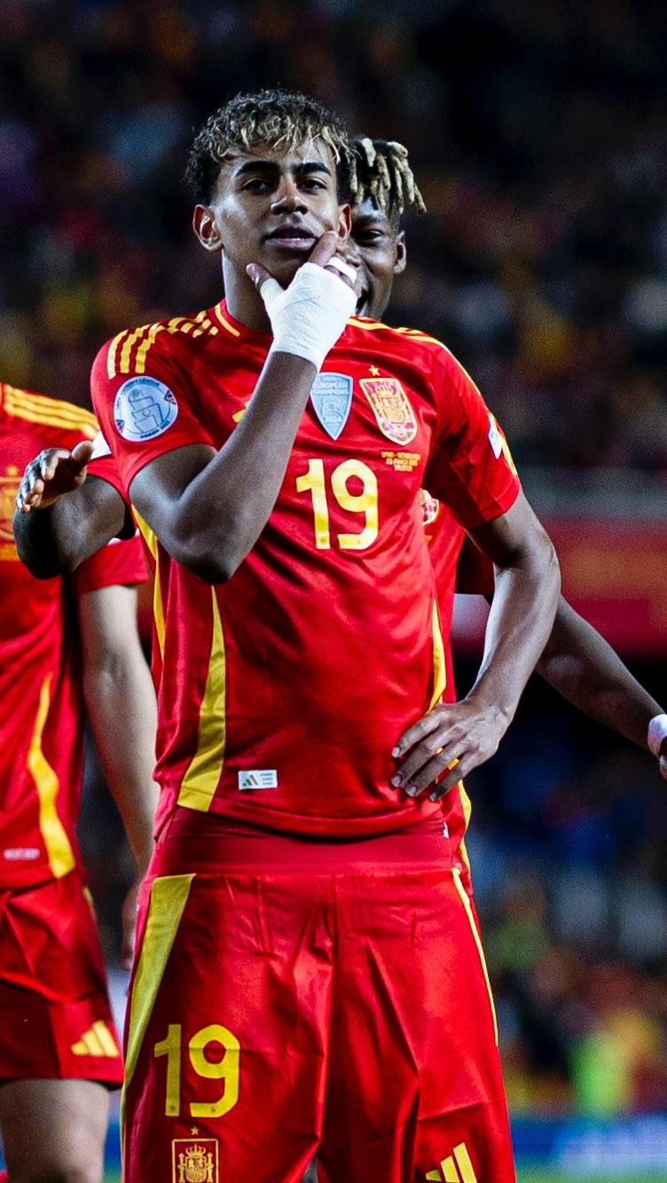 34岁奥斯卡因心脏问题宣布退役（因心脏状况，34岁奥斯卡宣布结束职业生涯）