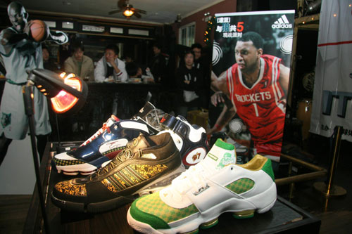 长传助攻姆巴佩破门，阿诺德西甲生涯首次送出助攻（阿诺德西甲首助献上，长传助姆巴佩破门）