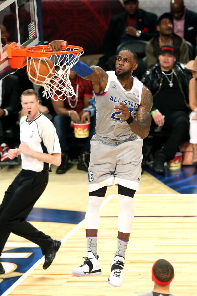 德转西甲俱乐部身价排名：皇马13.8亿第1，最低奥维耶多5840万（德转公布西甲俱乐部总身价榜：皇马13.8亿居首，奥维耶多5840万垫底）