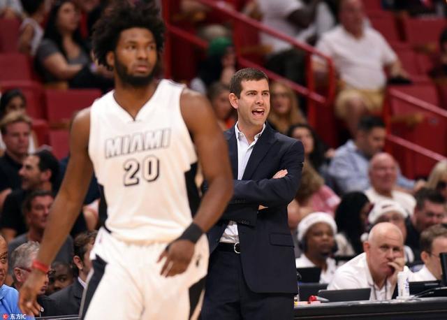 迪洛伦佐：赛后会和孔蒂复盘比赛；欧冠还有两轮还有机会晋级（迪洛伦佐：赛后将与孔蒂复盘比赛，欧冠剩两轮仍有出线希望）