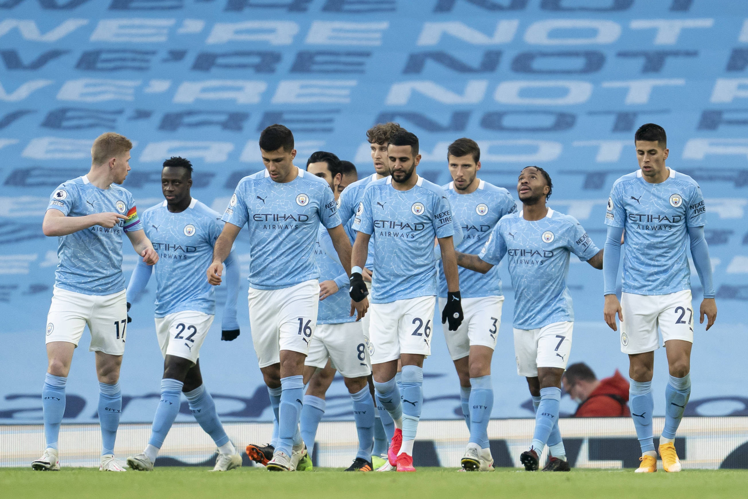 美记：森林狼积极参与控卫市场的交易讨论，迪林厄姆或被交易（美媒：森林狼活跃于控卫交易市场，迪林厄姆可能被交易）