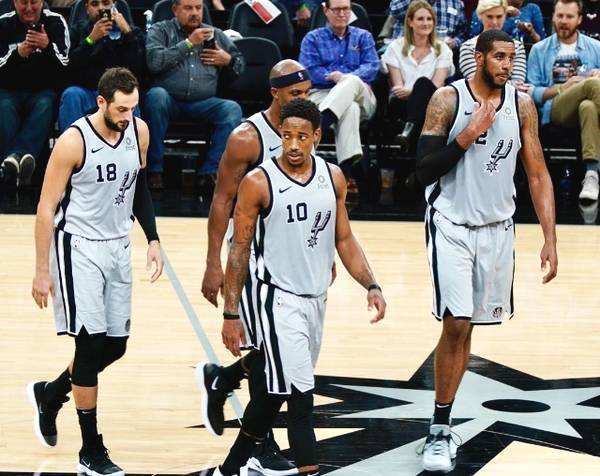 赫迪拉：拜仁从下半场开始就在拖延时间，这不是公平竞赛精神（赫迪拉批评拜仁：下半场起便开始拖时间，有违公平竞赛精神）