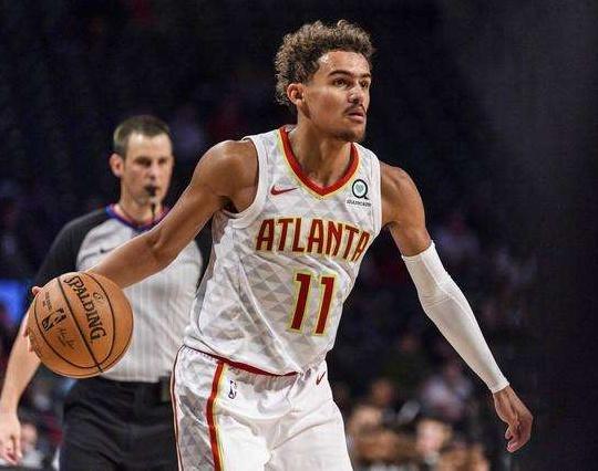 阿贾克斯客场4-2卡拉巴赫，格洛赫双响，多尔贝格、加埃建功（阿贾克斯客场4-2击退卡拉巴赫：格洛赫梅开二度，多尔贝格、加埃破门）