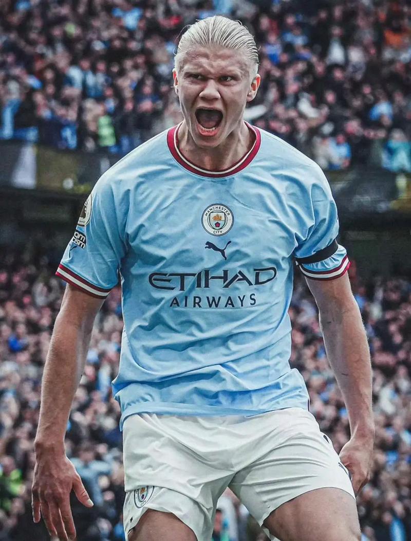 欧文谈萨拉赫言论：这是团队运动，真的不应该公开说那些话（欧文评价萨拉赫发言：这是团队运动，那些话不该公开讲）