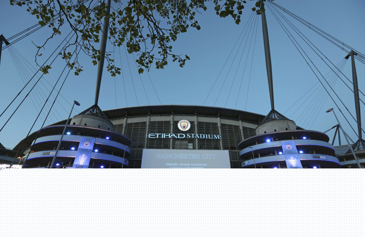 小法：梅西第一次训练就把我晃倒了；现在的球员有点被宠坏了（法布雷加斯：第一次合练就被梅西过倒，如今的球员有些被惯坏）