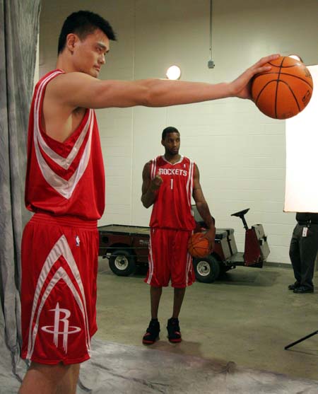 莫斯克拉：人们梦想赢得欧冠是正常的，但现在是11月赛季还长（莫斯克拉：渴望欧冠夺冠很正常，但现在才11月，赛季仍很漫长）