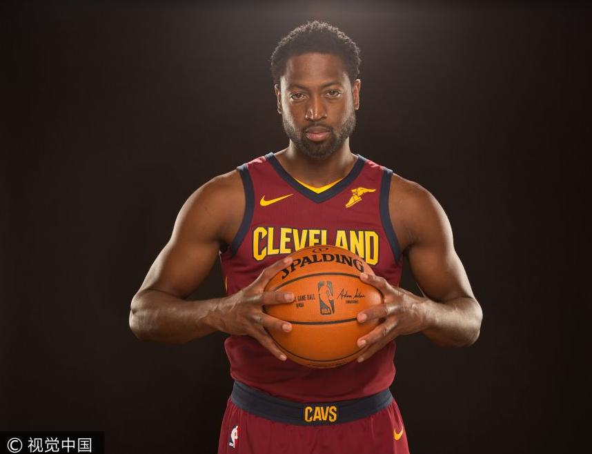 马德兴：有关方面对王洪亮带队0-3巴西不满，却对女足0-8沉默（马德兴：相关方面对王洪亮率队0-3负巴西不满，对女足0-8却集体失声）